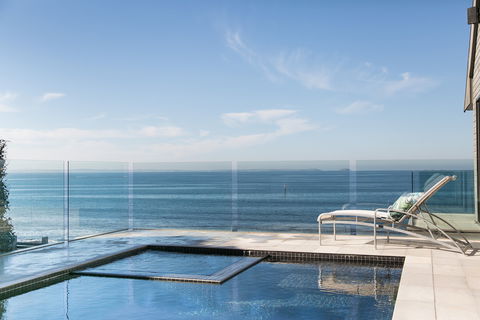 RT Edgar Flinders - Accommodation Cairns 0