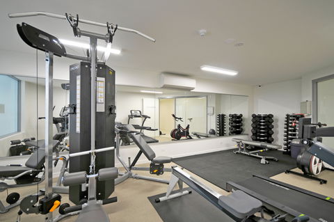 St George's Defence Holiday Suites Incorporating The Garland Luxury Apartments - Accommodation Cairns 6