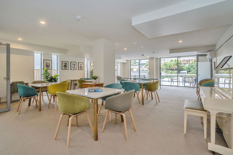 St George's Defence Holiday Suites Incorporating The Garland Luxury Apartments - Accommodation Cairns 8