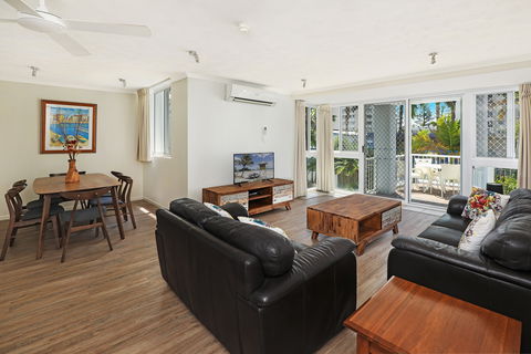 The Bay Apartments - Accommodation Cairns 6