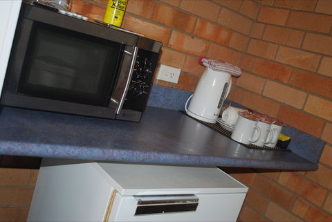 Abajaz Motor Inn - Accommodation Cairns 2