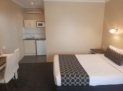 Acacia Motel Griffith - Accommodation Cairns 1