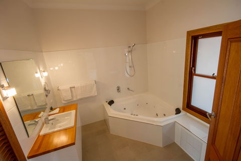 Adelaide Hills, Birdwood Motel - Accommodation Cairns 1