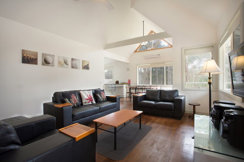 Hooked Inn Cottages - Accommodation Cairns 1