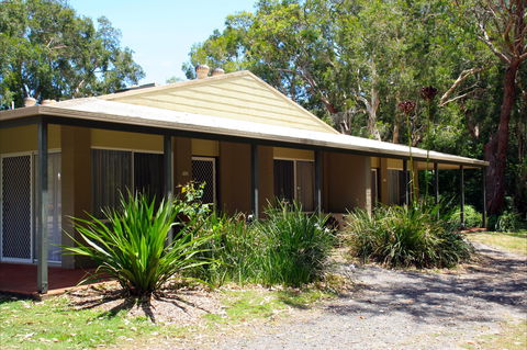Port Stephens Treescape Camping And Accommodation - Accommodation Cairns 2