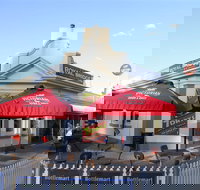 Royal Bridge Hotel Barham - Accommodation Cairns