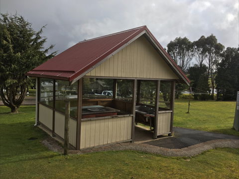 Waratah Caravan And Camping Ground - Accommodation Cairns 1