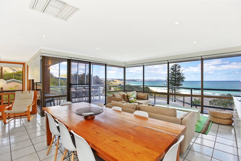 2/101 Gold Coast Drive, Carrickalinga - Accommodation Cairns 1