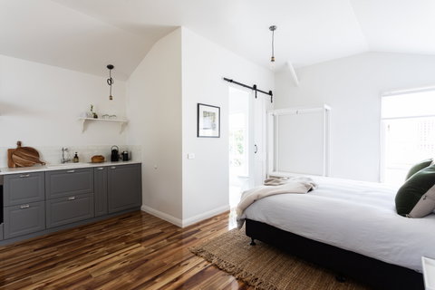 A Cottage In Richmond - Accommodation Cairns 0
