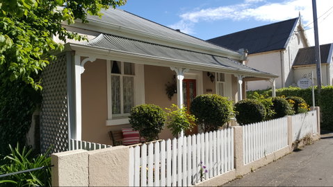 Arendon Cottage - Accommodation Cairns 0