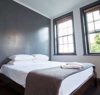 Crown and Anchor Hotel - Accommodation Cairns