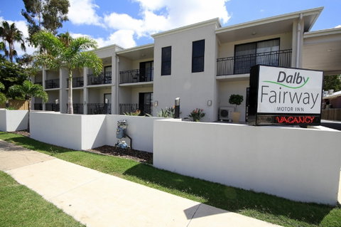Dalby Fairway Motor Inn - Accommodation Cairns 0