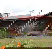 Eagle's Roost Farmstay BB - Accommodation Cairns