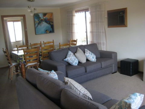 Easto's - Accommodation Cairns 2