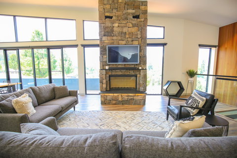 Glass House - Accommodation Cairns 0