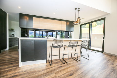 Glass House - Accommodation Cairns 2