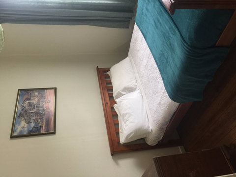 Lake Leake Inn - Accommodation Cairns 1