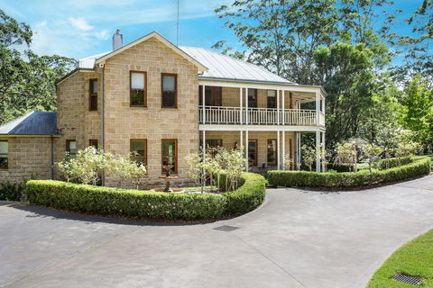Le Chateau - Accommodation Cairns 1