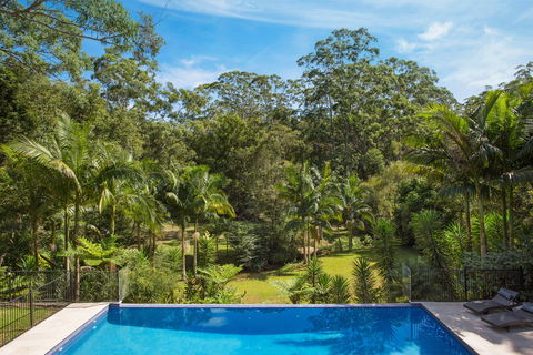 Le Chateau - Accommodation Cairns 2