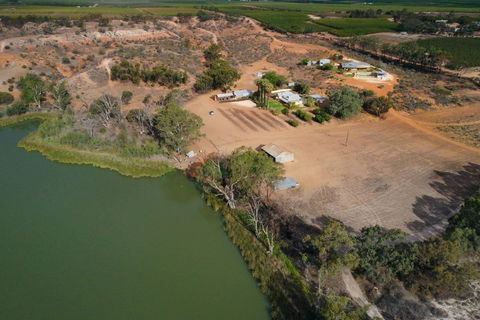 The River Block - Accommodation Cairns 1