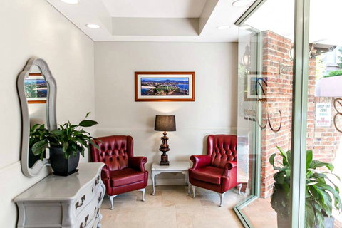 The Belmore All-Suite Hotel - Accommodation Cairns 2