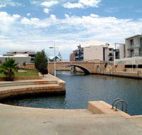 Crest Del Mar Apartments - Accommodation Cairns
