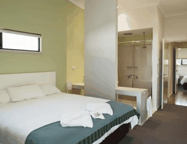 Footprints At Preston Beach - Accommodation Cairns 4