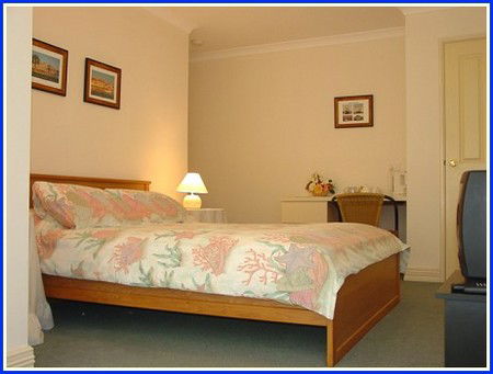 Seascapes Bed & Breakfast - Accommodation Cairns 2