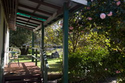 Bow River Cottage - Accommodation Cairns 0