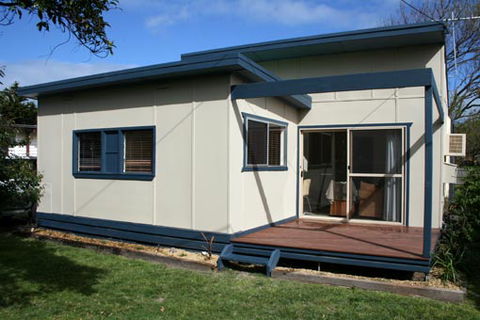 San Remo Holiday House - Accommodation Cairns 0