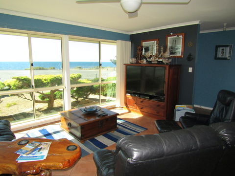Blue Sea Dragon - Accommodation Cairns 2