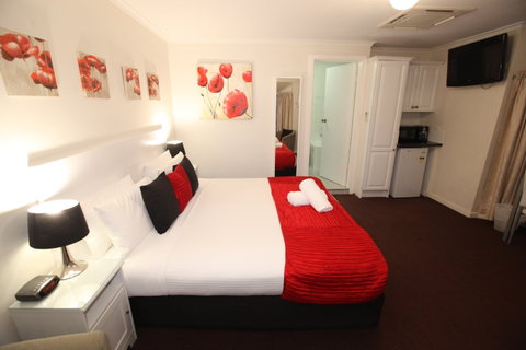 Clare Valley Motel - Accommodation Cairns 2