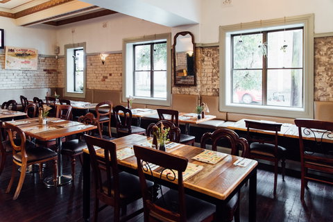 Commonwealth Hotel - Accommodation Cairns 0