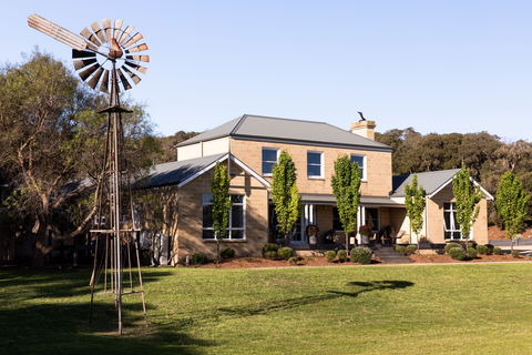 Fingal House - Accommodation Cairns 0