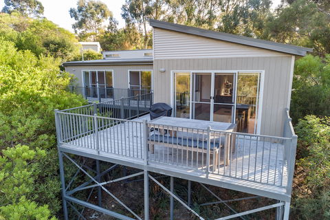 Freycinet Haven - Accommodation Cairns 0