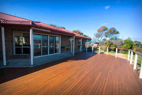 Limestone Ridge - Holiday House - Accommodation Cairns 0