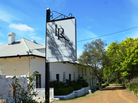 Lythgo's Row Colonial Cottages - Accommodation Cairns 2