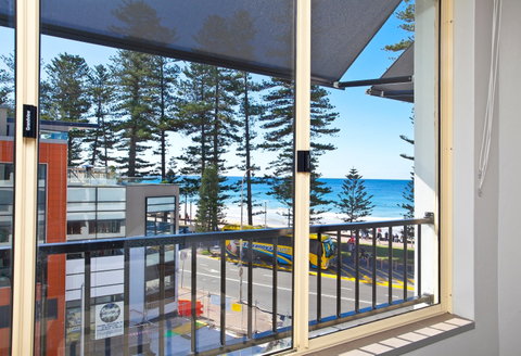 Manly Paradise Beachfront Motel And Apartments - Accommodation Cairns 1