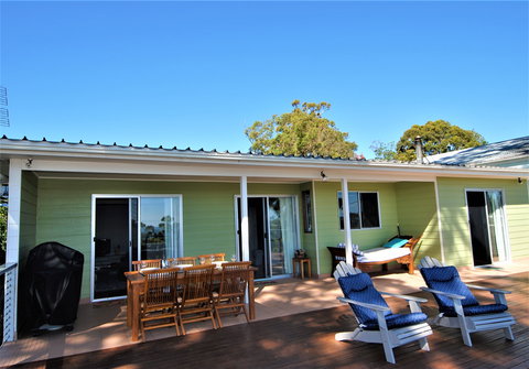 Sea Dreamer Cottage In Waldegrave - Accommodation Cairns 2