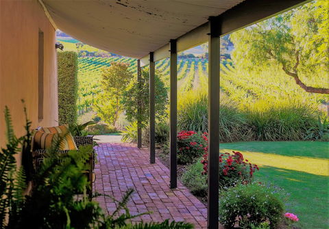 Seppeltsfield Vineyard Cottage - Accommodation Cairns 0