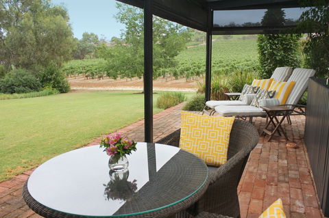 Seppeltsfield Vineyard Cottage - Accommodation Cairns 2