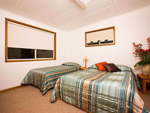 Somerset Apartments - Accommodation Cairns 1