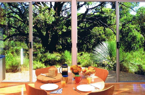 Southern Ocean Retreats - Ridgetop Retreats - Accommodation Cairns 2