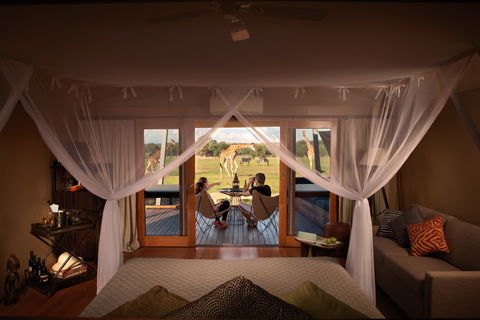 Zoofari Lodge, Taronga Western Plains Zoo Dubbo - Accommodation Cairns 0