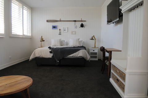 Anchor Geelong - Accommodation Cairns 1