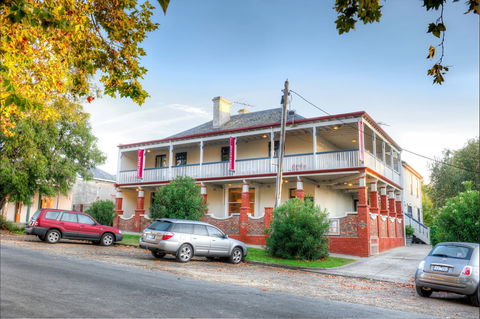 Athelstane House - Accommodation Cairns 0