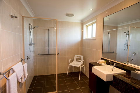 Best Western Plus All Settlers Tamworth - Accommodation Cairns 2