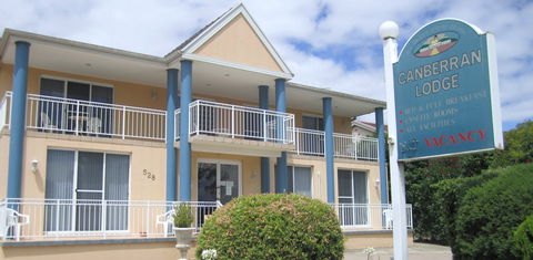 Canberran Lodge - Accommodation Cairns 0