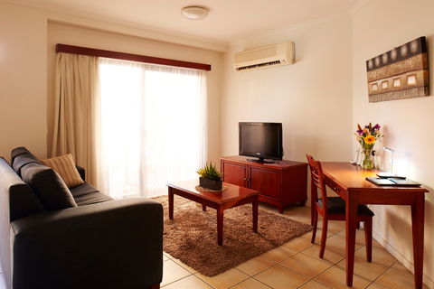 Coffee House Apartment Motel - Accommodation Cairns 2