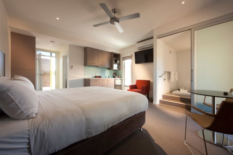 Longview Vineyard Accommodation - Accommodation Cairns 1